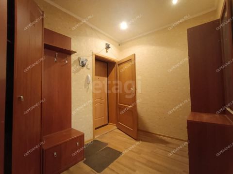 3-komnatnaya-ul-chaadaeva-d-19 фото