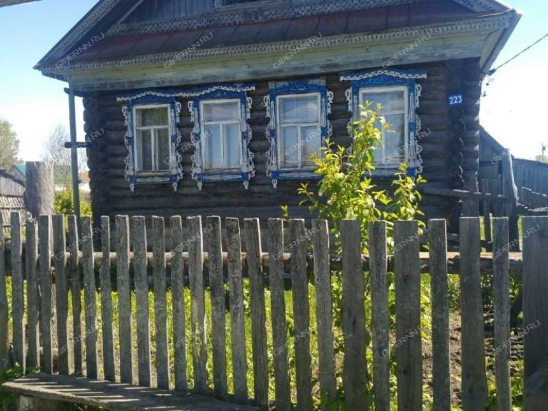 дом на  село Чернуха