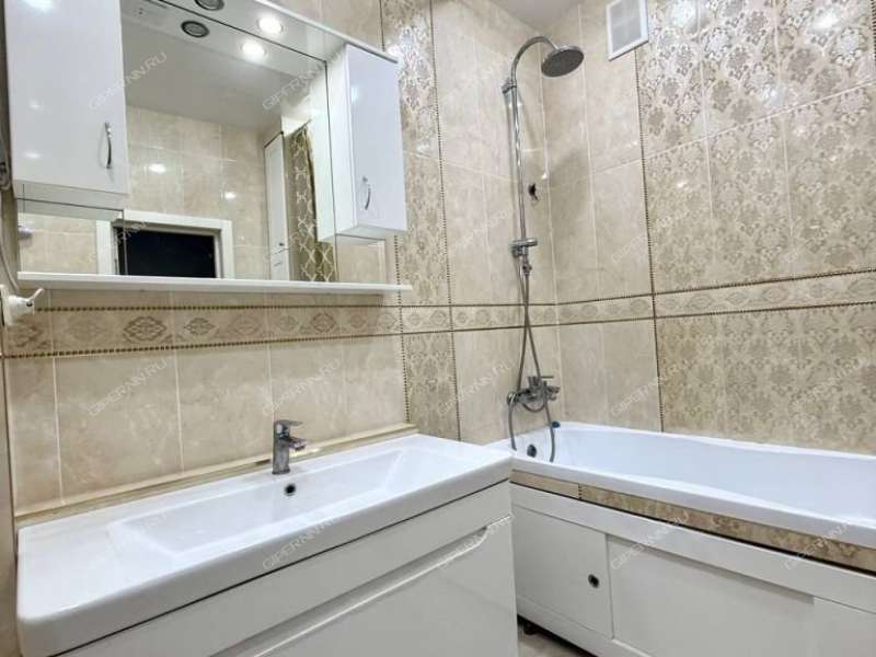 трёхкомнатная квартира на улице Богдановича дом 2/1