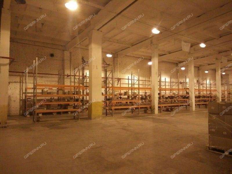 помещение под склад на улице Федосеенко