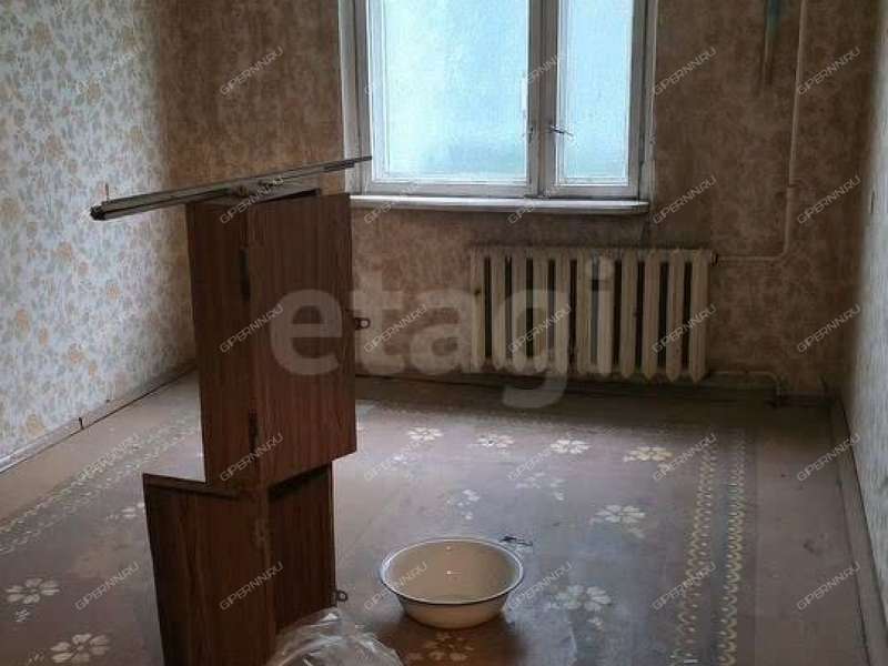 трёхкомнатная квартира на улице Маршала Голованова дом 33