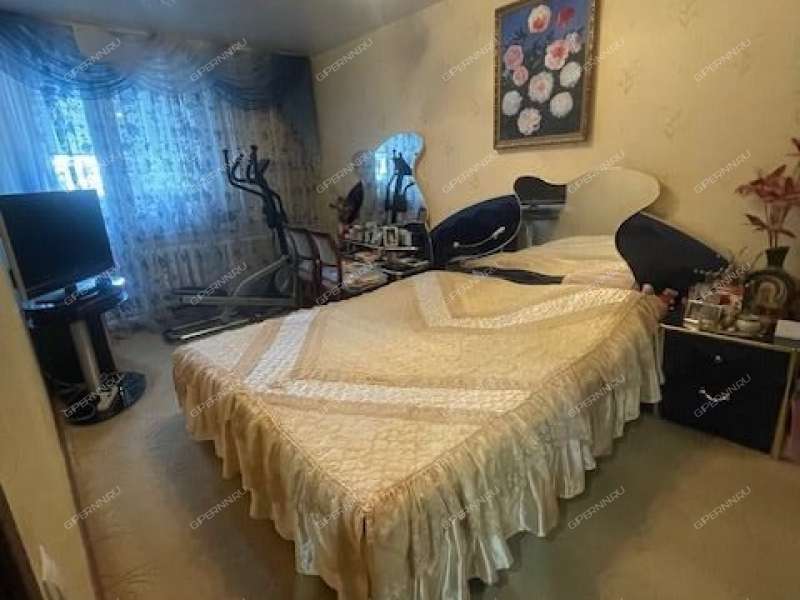 трёхкомнатная квартира на проспекте Ильича дом 39  к2