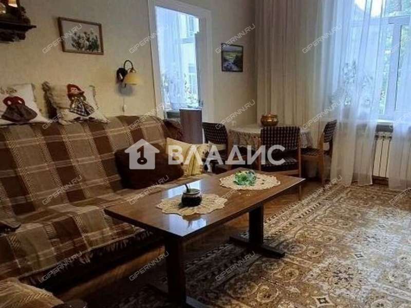 трёхкомнатная квартира на улице Героя Советского Союза Поющева дом 17