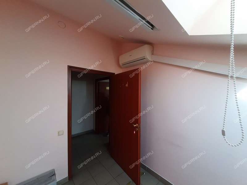 помещение под офис на Фабричная ул.2