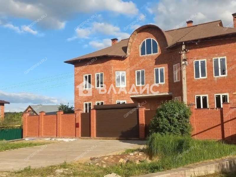 дом на 64 деревня Ройка