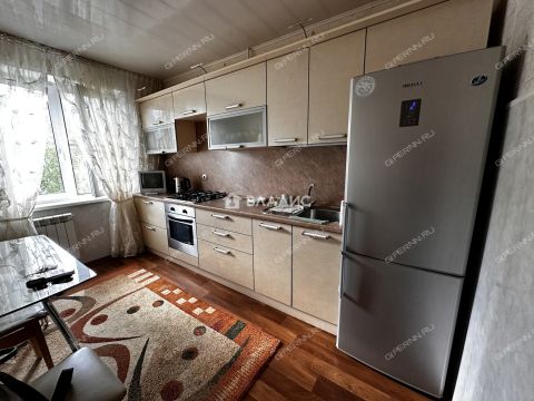 3-komnatnaya-ul-verhnepecherskaya-d-12-k1 фото