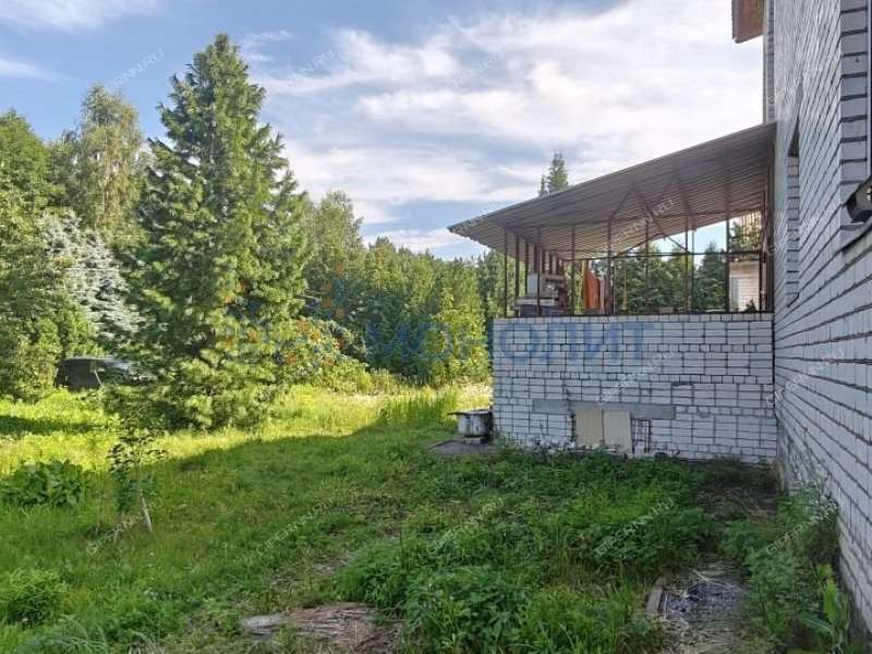 дом на Заречной улице село Редькино
