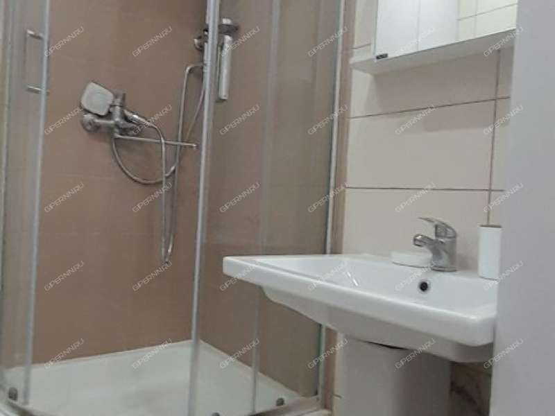 квартира-студия на проспекте Героев Донбасса дом 8