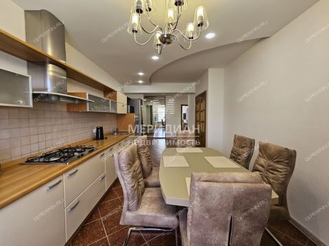 3-komnatnaya-ul-arzamasskaya-d-5 фото