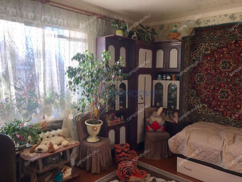 двухкомнатная квартира на улице Движенцев дом 4