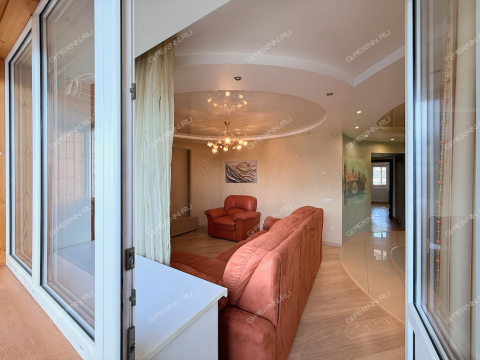 3-komnatnaya-ul-delovaya-d-22-k2 фото