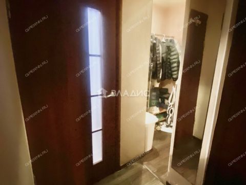 2-komnatnaya-poselok-40-let-oktyabrya-ul-narodnaya-stroyka-d-4 фото