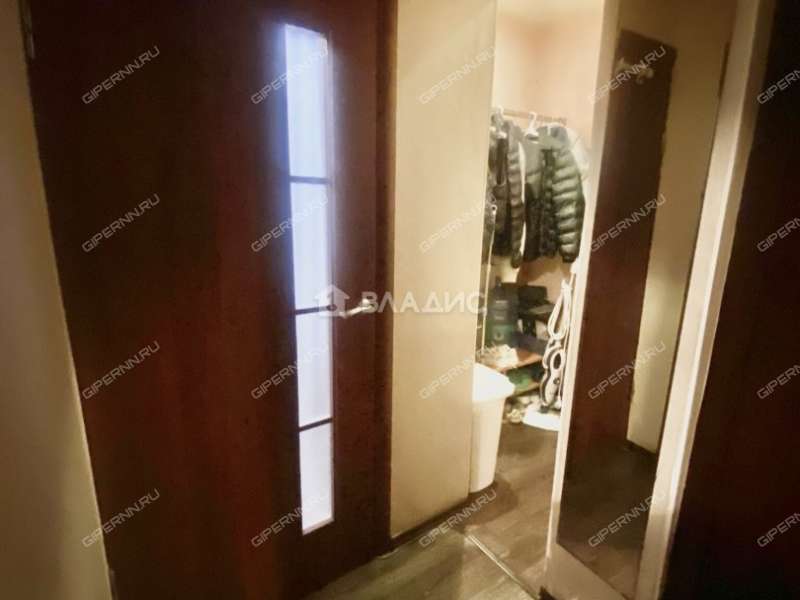 двухкомнатная квартира на улице Народная Стройка дом 4