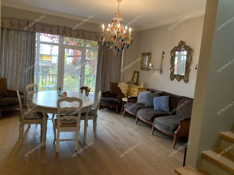 taunhaus-sl-verhnepecherskaya-d-15a фото