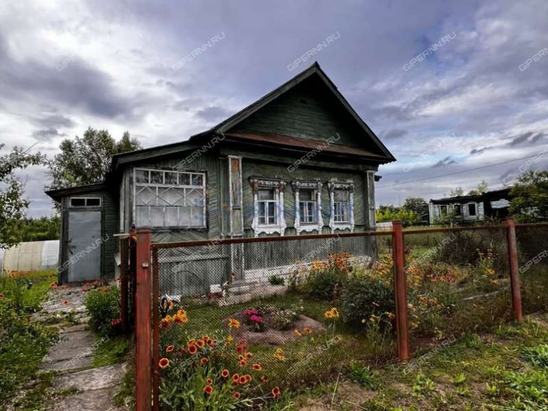 дом на Колхозной улице деревня Чичерево