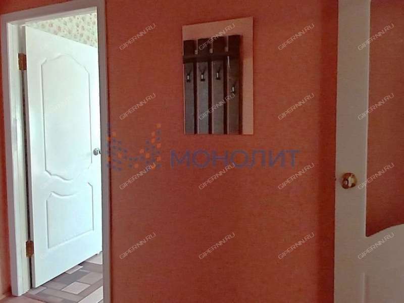 двухкомнатная квартира на улице Верхнепечёрская дом 12