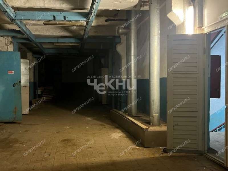 помещение под производственную площадь на улице Геологов