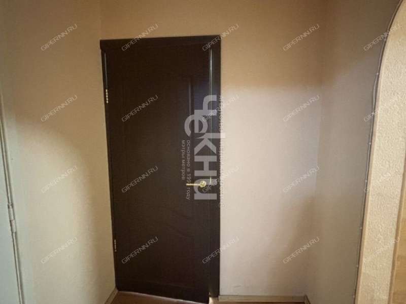 трёхкомнатная квартира на улице Сазанова дом 1А