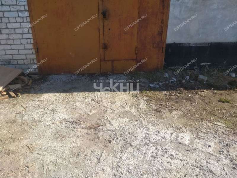 гараж на проспекте Октября