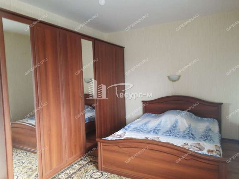 трёхкомнатная квартира в микрорайоне Жуковского дом 12 город Выкса