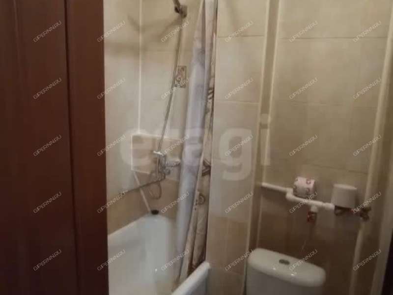 двухкомнатная квартира на улице 40 лет Октября дом 5