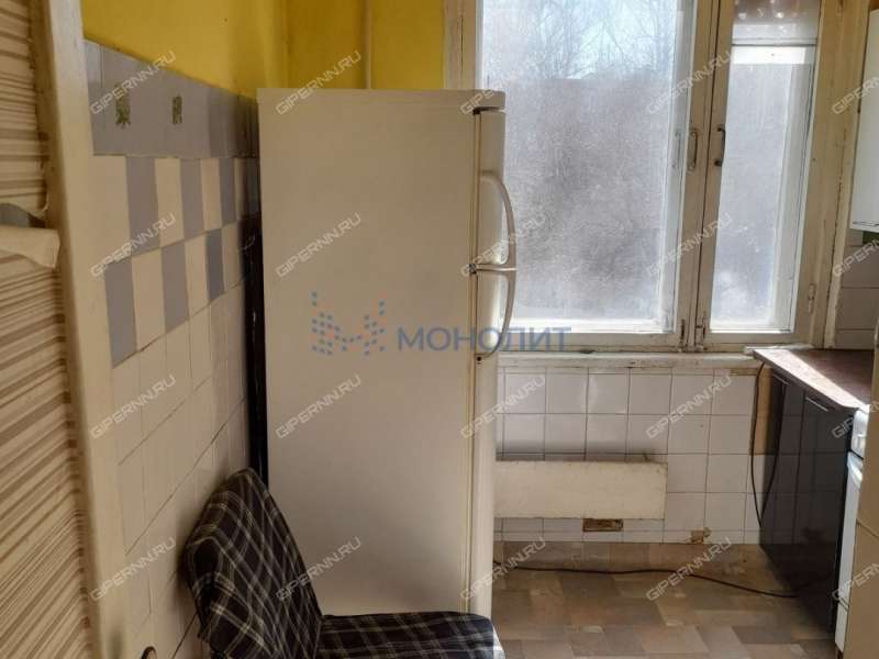 четырёхкомнатная квартира на бульваре 60-летия Октября дом 12