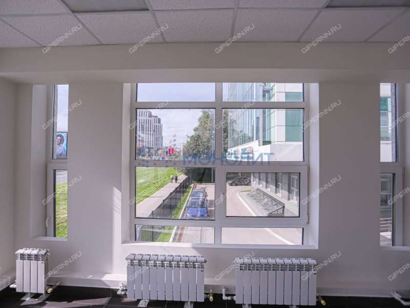 здание под недвижимость под медицинские учреждения, недвижимость под образовательные учреждения на улице Родионова