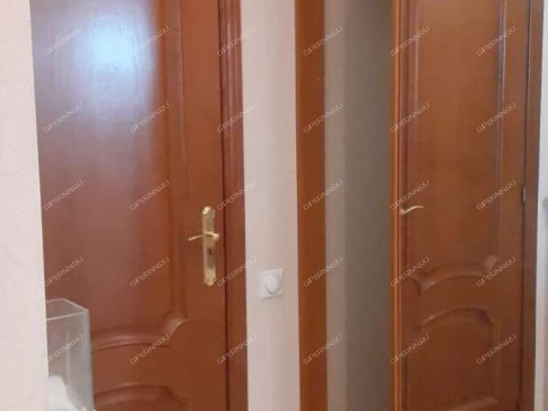 пятикомнатная квартира на Молодёжном проспекте дом 16